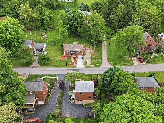 5th image of 121 Glenfield Dr
