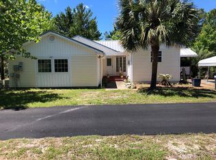 222 Woodill Rd, Carrabelle, FL 32322