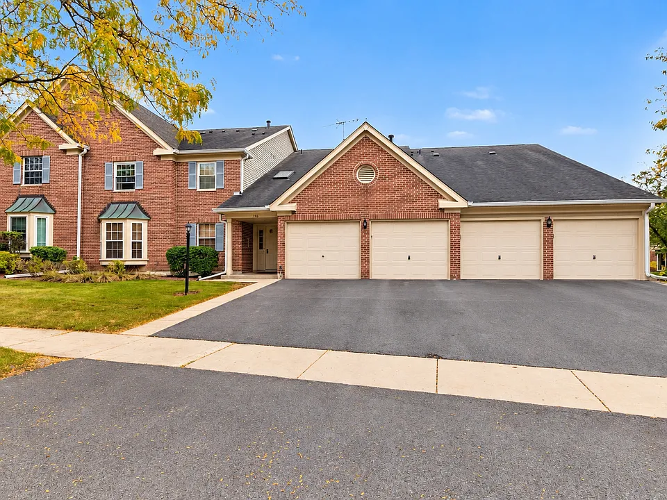 106 Stirling Ln #Z2