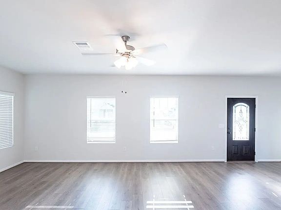 5th image of 5142 Stonesbattle Pkwy Lot 4