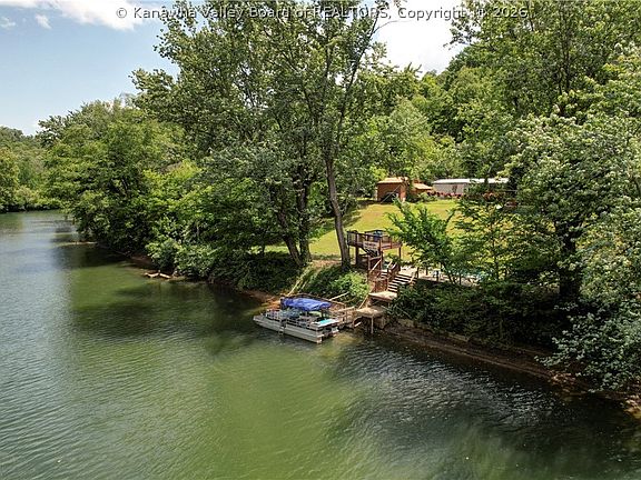 2nd image of 2553 River Haven Rd