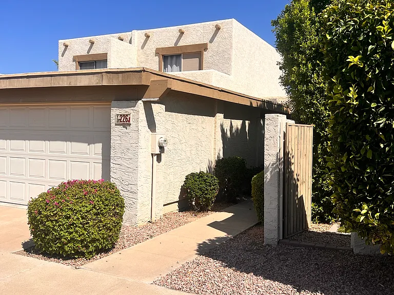 226 W Tainter Dr — Photo 14