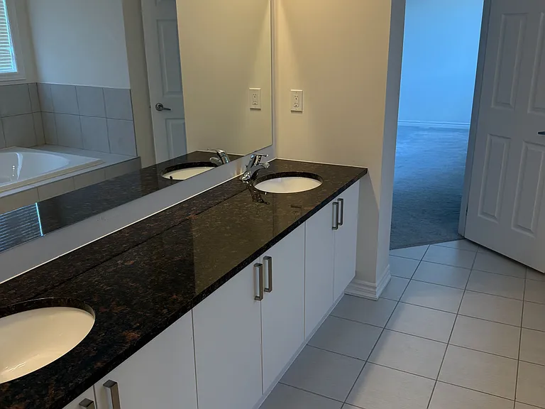 166 Auckland Dr — Photo 29