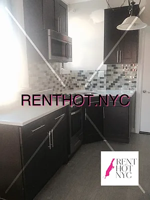 Rented by Weissman Realty | media 30