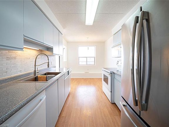 5th image of 17 Mill Pond Ct #301