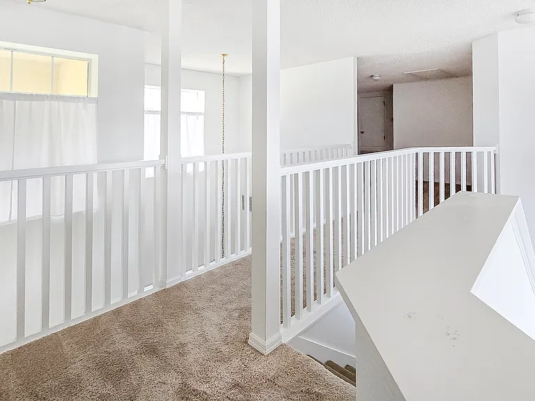 408 Eagle Dr — Photo 14