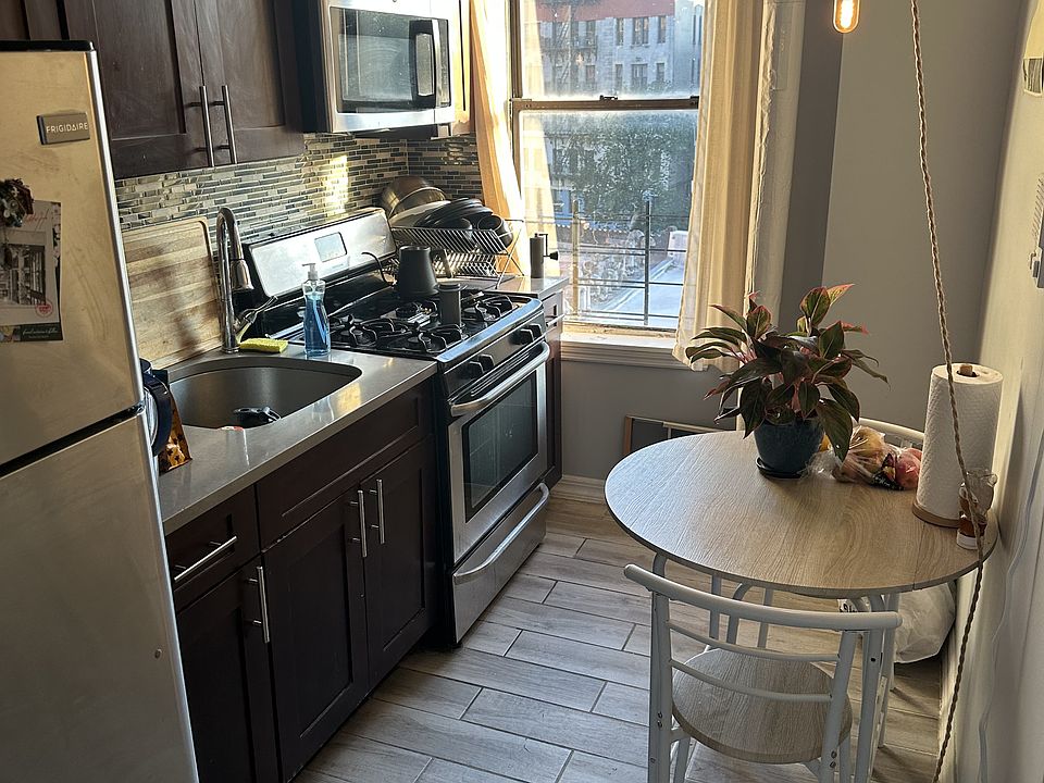 1st image of 188 Parkside Ave #D7w