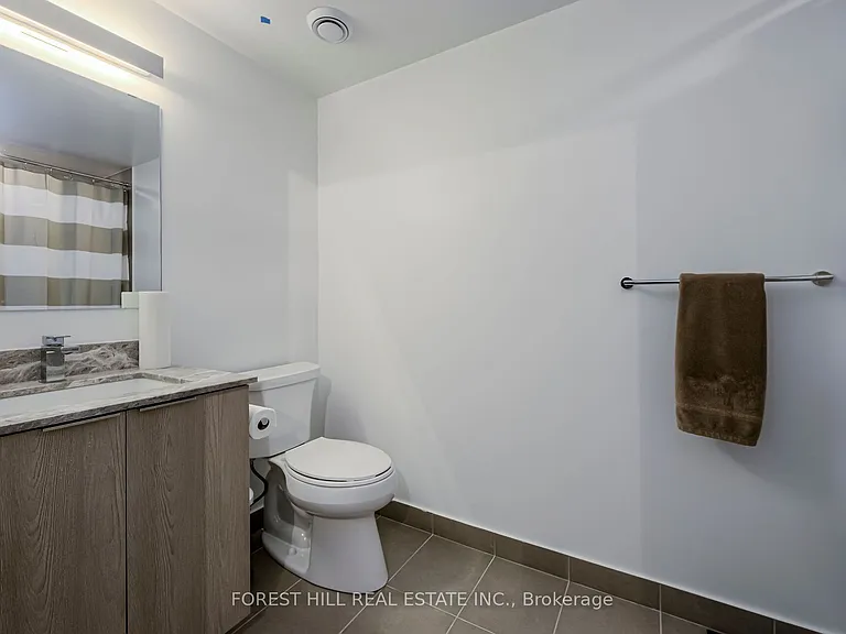 501 Yonge St #3809 — Photo 23