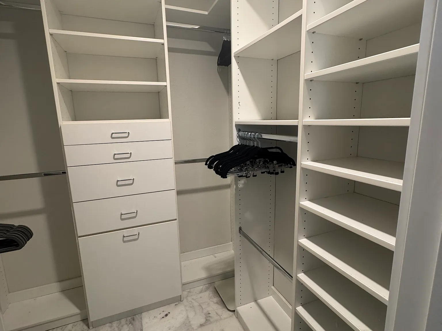4 bed, 1900 sqft, $4,500 — Photo 4
