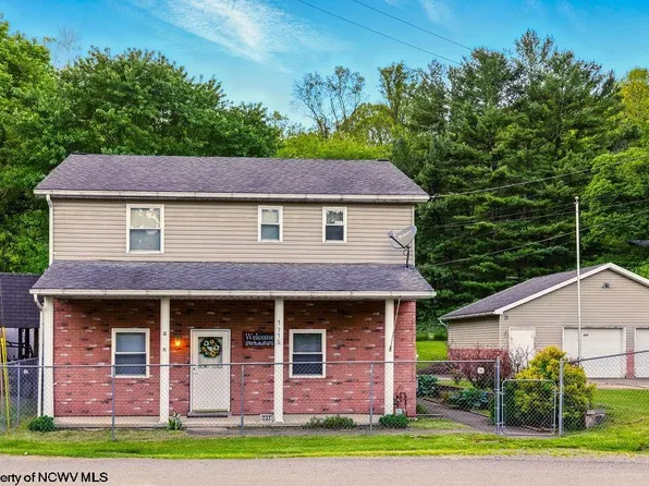 737 Summit Park Ave, Clarksburg, WV 26301