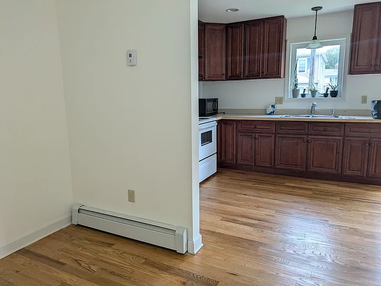 55 Boys Ave — Photo 6
