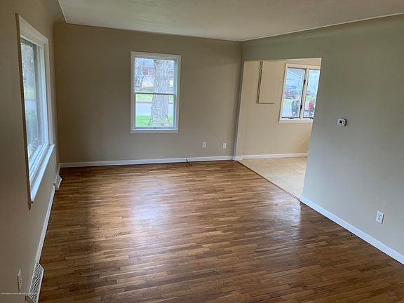 3rd image of 624 Dadson Dr