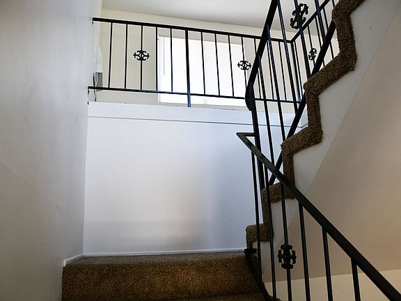 4th image of 344 W Tularosa Ave