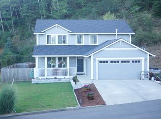 267 NE Sea Star Dr, Depoe Bay, OR 97341