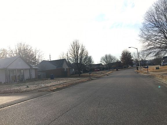 4th image of 10511 Kristen Dr