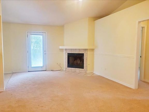 2nd image of 532 Ard Dr
