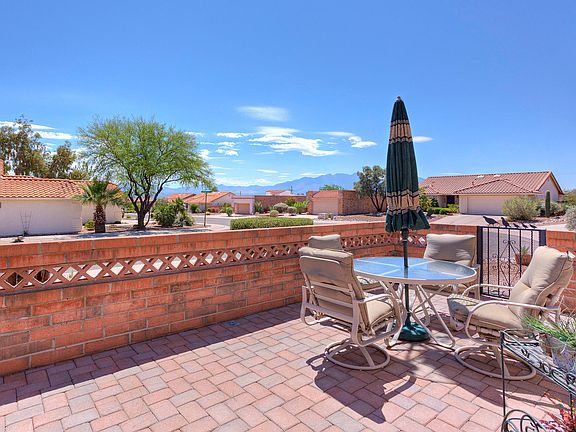 3rd image of 1051 N Avenida Chuska