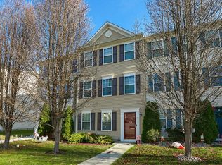 397 Dickens Dr, Lancaster, PA 17603