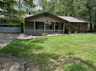 2 McGuire Dr, Kimberling City, MO 65686
