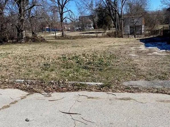 1959 N 6th St, Kansas City, KS 66101