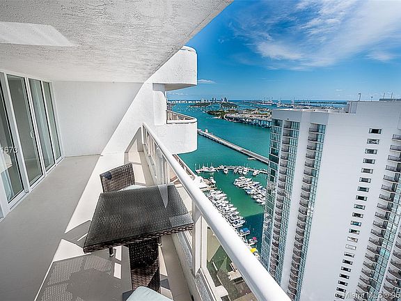 5th image of 1717 N Bayshore Dr #A-3742