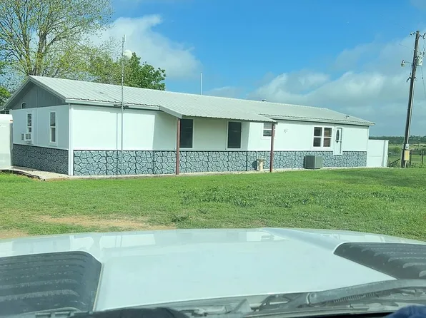 2683 Klein Rd, Yorktown, TX 78164
