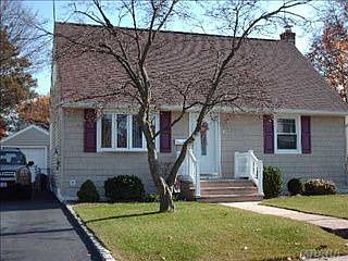 5th image of 120 Poppy Ave
