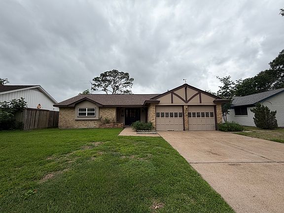 3rd image of 7007 Pine Grove Dr