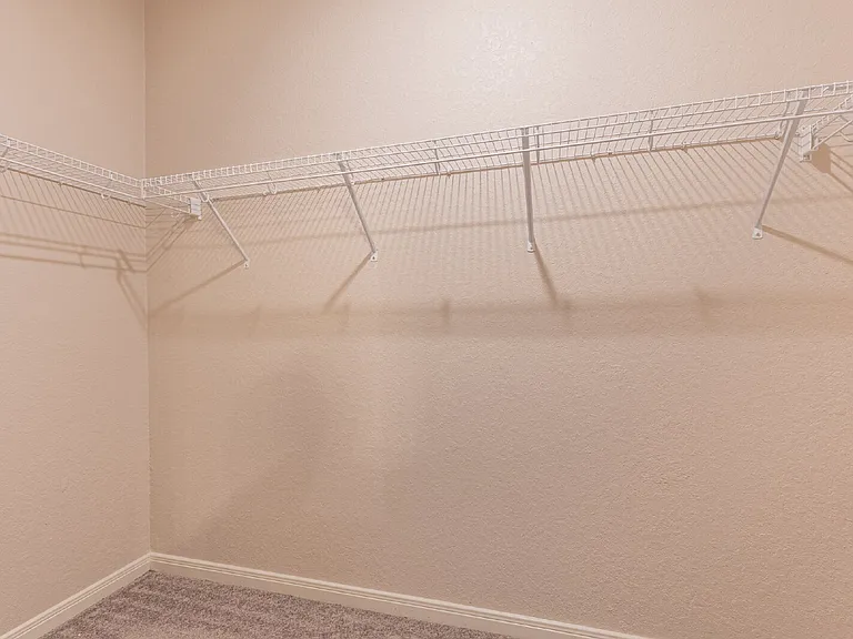 746 Farmers Dell — Photo 23