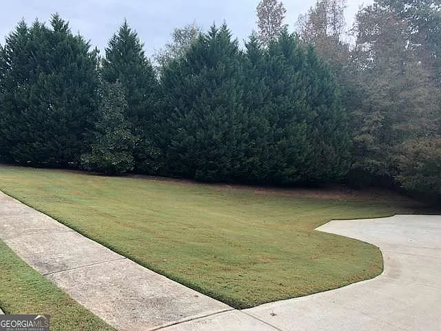 3 bed, 2.5 bath, 2500 sqft, $2,500 — Photo 3