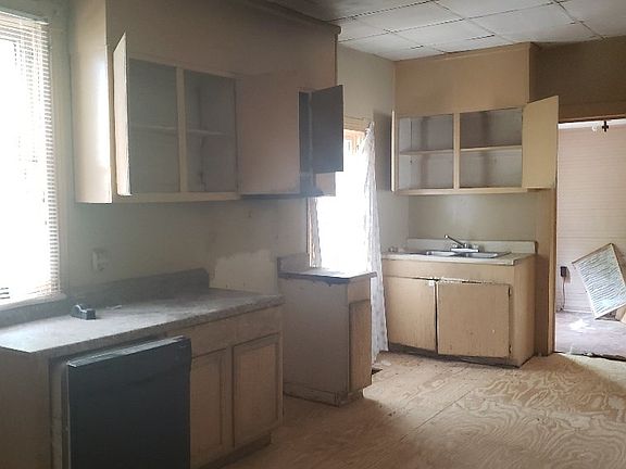 5th image of 313 Virginia Ave