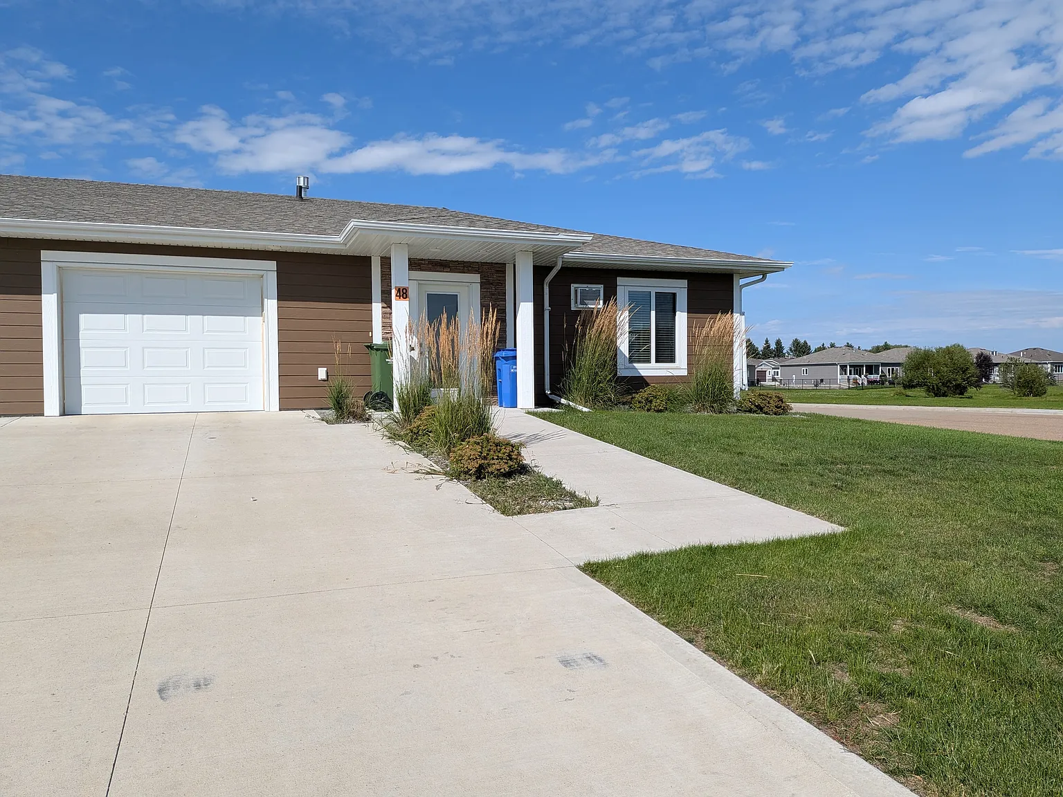 Tangerine Rental — Photo 3