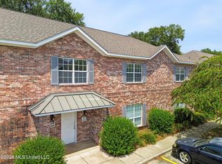 211 Armand Oaks Unit 211, Ocean Springs, MS 39564