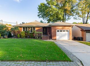 11 Benedict Ave, Staten Island, NY 10314