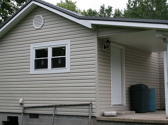 5th image of 138 Mimosa St