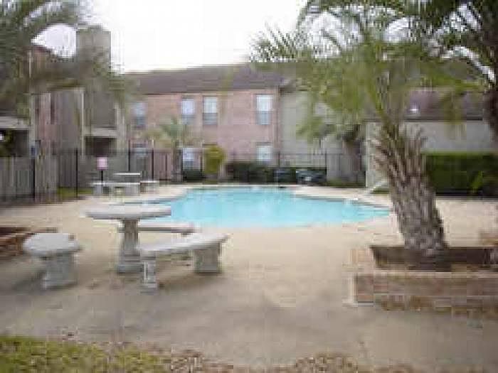1st image of 16111 Aspenglenn Dr APT 706