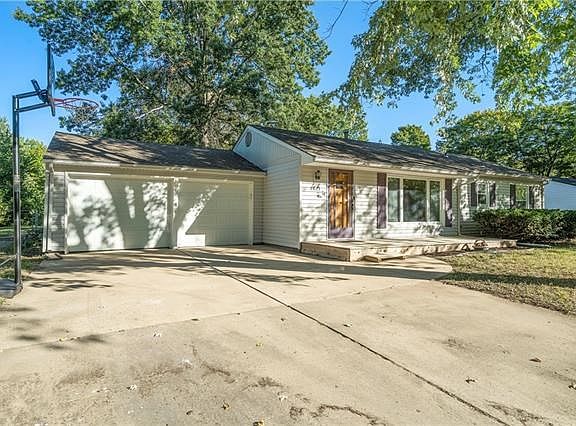 2nd image of 2621 S Berry Ave