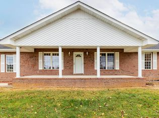 121 Greendale Ct, Elizabethton, TN 37643
