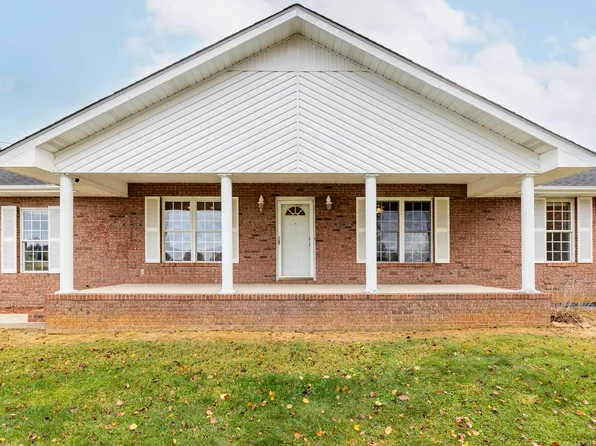 121 Greendale Ct, Elizabethton, TN 37643