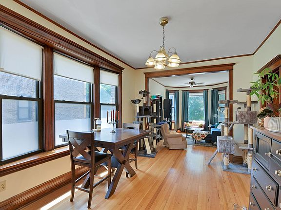 4th image of 3270 W Wrightwood Ave