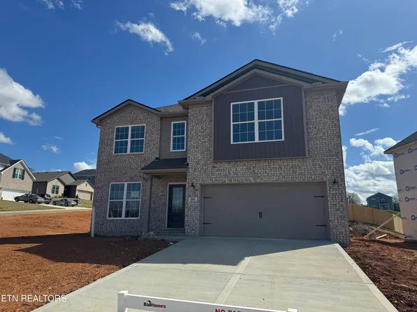 201 Clover Meadow Ln, Maryville, TN 37801