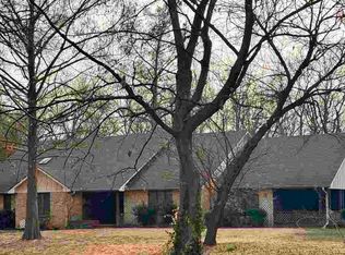 80 Elmwood Ave, Ponca City, OK 74601