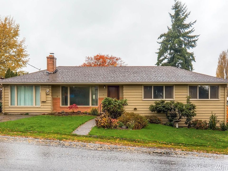 1st image of 2806 S 150th St