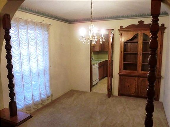 Formal Dining