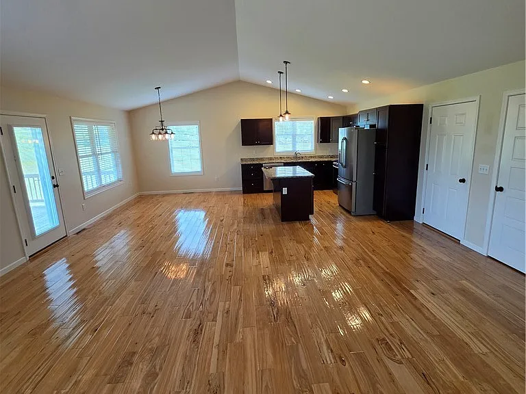 16653 E Main St — Photo 2