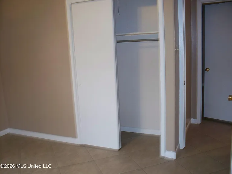 2712 Connor Dr — Photo 23