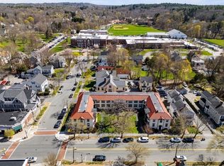 98 Main St APT V, Andover, MA 01810