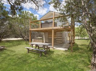 539 Rio Luna, Bandera, TX 78003