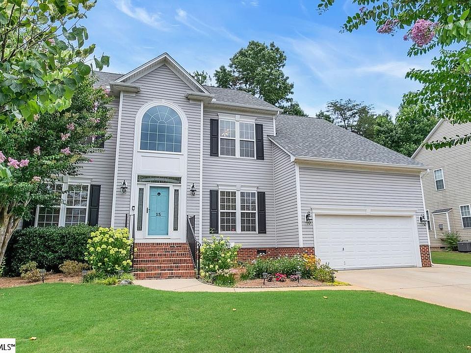 1st image of 15 Meadow Rose Dr