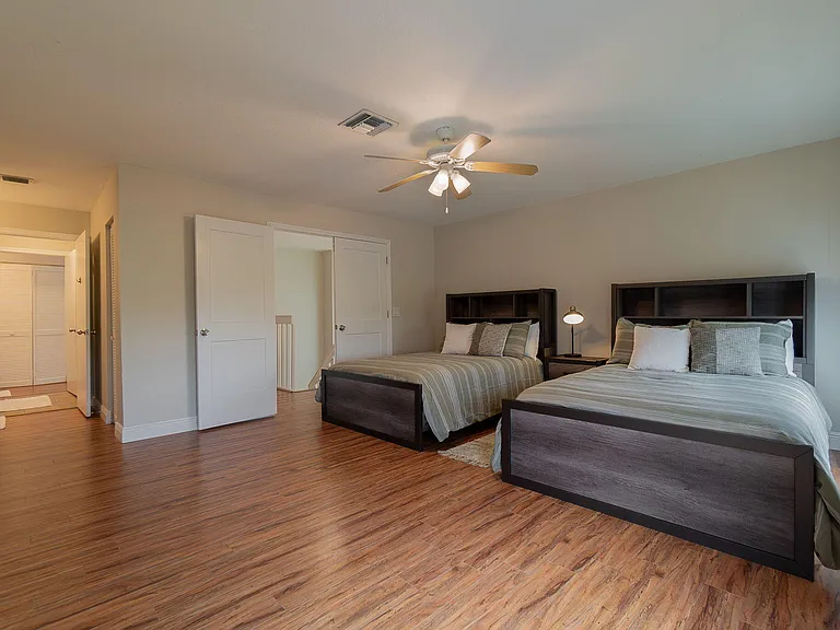 13547 Fountain View Blvd — Photo 18